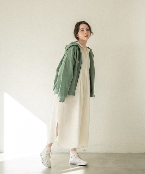 idem（イデム）の「【ZOZOTOWN限定】idem 0514 parker/ロゴ刺繍オーバーサイズパーカー（パーカー・レディース・ベージュ/グレー/グリーン・FREE）」の15枚目の写真