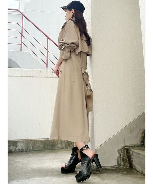 GYDA（ジェイダ）の「LOOSEトレンチコート（トレンチコート・レディース・ベージュ/オフホワイト/イエロー・FREE）」の8枚目の写真