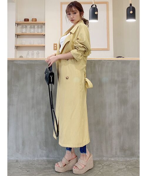 GYDA（ジェイダ）の「LOOSEトレンチコート（トレンチコート・レディース・ベージュ/オフホワイト/イエロー・FREE）」の4枚目の写真