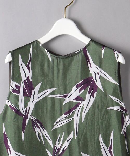 SACRA（サクラ）の「＜SACRA（サクラ）＞リーフプリント ノースリーブ ブラウス（シャツ/ブラウス・レディース・ダークグリーン・38）」の9枚目の写真