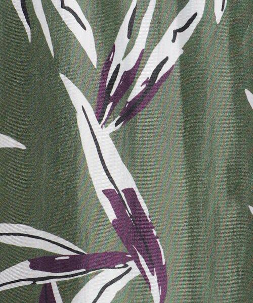 SACRA（サクラ）の「＜SACRA（サクラ）＞リーフプリント ノースリーブ ブラウス（シャツ/ブラウス・レディース・ダークグリーン・38）」の12枚目の写真