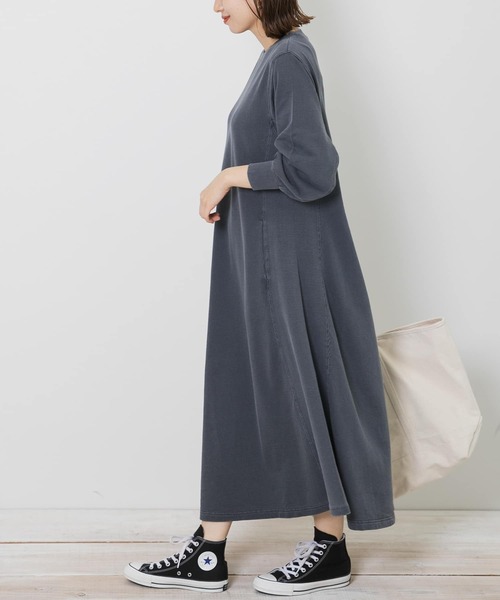URBAN RESEARCH Sonny Label(アーバンリサーチサニーレーベル)の「ピグメントスェットワンピース(ワンピース・レディース・チャコールグレー/カーキ/ブルー・FREE)」の2枚目の写真