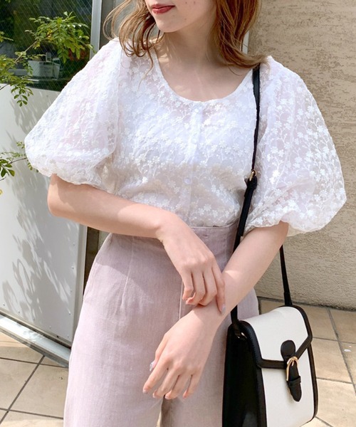 OLIVE des OLIVE（オリーブデオリーブ）の「バルーン袖オーガンジーブラウス（シャツ/ブラウス・レディース・オフホワイト/イエロー・FREE）」の6枚目の写真