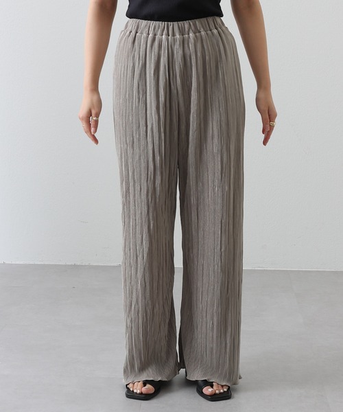 COLONY 2139（コロニートゥーワンスリーナイン）の「サテンミニプリーツストレートパンツ（その他パンツ・レディース・ブラック/ブルー/アイボリー/グレイッシュベージュ・MEDIUM/LARGE）」の19枚目の写真