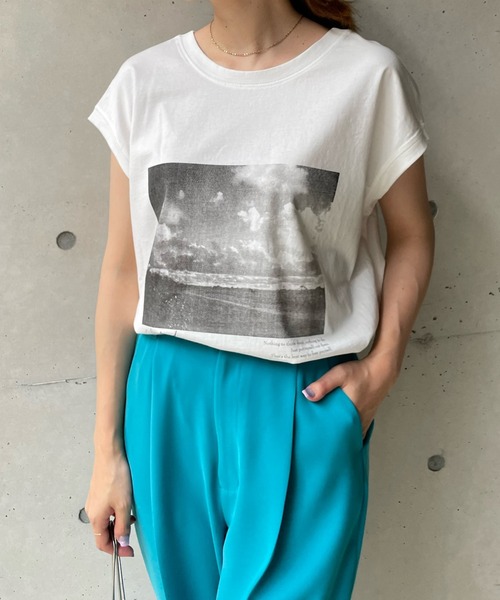 DouDou(ドゥドゥ)の「フォトTEE(Tシャツ/カットソー・レディース・ホワイト/ホワイト系その他・FREE)」の1枚目の写真