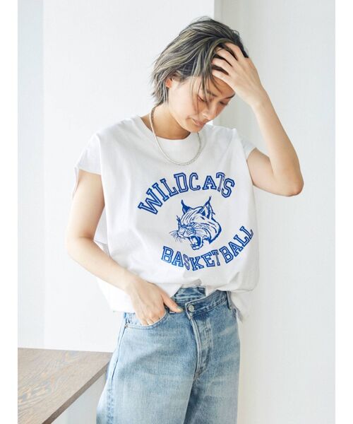 Russell Athletic(ラッセルアスレティック)の「RUSSELL別注 プリントロゴタンクトップ(Tシャツ/カットソー・レディース・オフホワイト/チャコールグレー/ブラウン・FREE)」の10枚目の写真