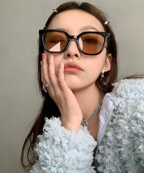 ブラック ピンクレンズ スクエアサングラス SPINNS（スピンズ）の「スクエアサングラス（サングラス）」 - WEAR