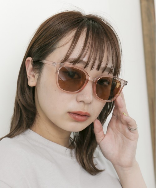 EPICKS（エピックス）の「カラーレンズサングラス（サングラス・レディース・ブラウン/ピンク/ブルー/ブラック・F）」の4枚目の写真