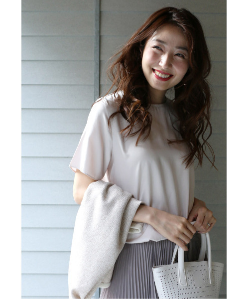 Ehre style（エーレスタイル）の「オフィスで着られるきちんとＴシャツ（Tシャツ/カットソー・レディース・ブラック/ベージュ/ピンク/アイボリー・FREE）」の5枚目の写真
