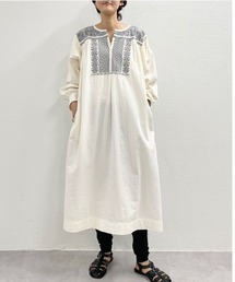 BEARDSLEY | こだわりの詰まったクロスステッチワンピース(ワンピース)