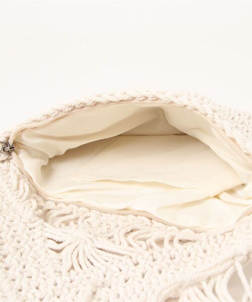 Kahiko（カヒコ）の「【Kahiko】アイラナマクラメ編みフリンジショルダーバッグ（ショルダーバッグ・レディース・ホワイト/ベージュ・FREE）」の6枚目の写真