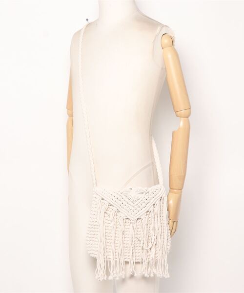 Kahiko（カヒコ）の「【Kahiko】アイラナマクラメ編みフリンジショルダーバッグ（ショルダーバッグ・レディース・ホワイト/ベージュ・FREE）」の7枚目の写真