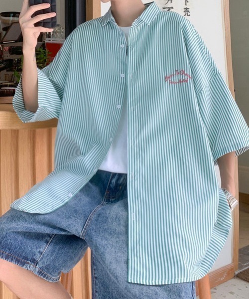 MGV(エムジーヴィー)の「ワンポイント刺繍ストライプシャツ(シャツ/ブラウス・メンズ・ブルー/ブラック/グリーン・LARGE/X-LARGE/MEDIUM)」の3枚目の写真