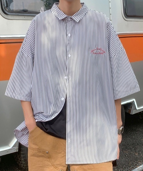 MGV(エムジーヴィー)の「ワンポイント刺繍ストライプシャツ(シャツ/ブラウス・メンズ・ブルー/ブラック/グリーン・LARGE/X-LARGE/MEDIUM)」の14枚目の写真