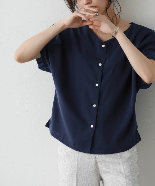 リネンライク前後2WAY袖タックブラウス