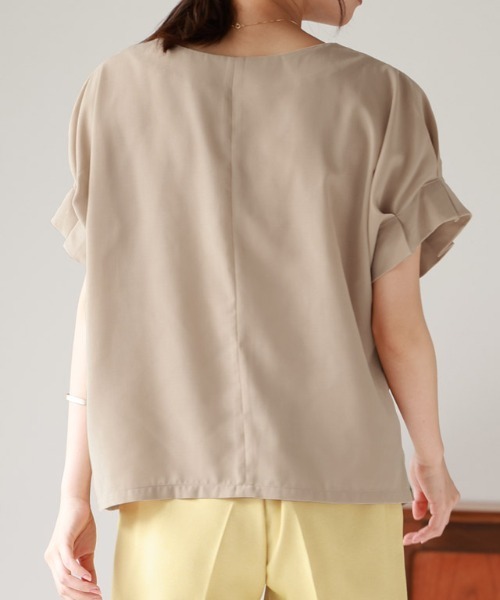 リネンライク前後2WAY袖タックブラウス