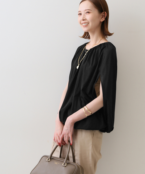SLOBE IENA(スローブイエナ)の「シアーギャザーカットソー(Tシャツ/カットソー・レディース・ブラック/ライトグリーン・FREE)」の9枚目の写真