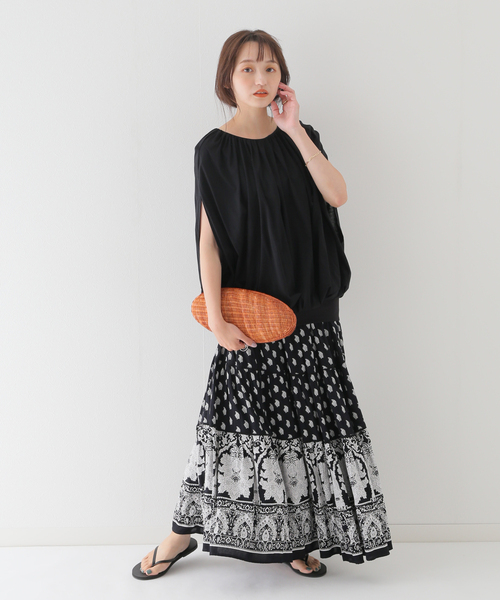 SLOBE IENA(スローブイエナ)の「シアーギャザーカットソー(Tシャツ/カットソー・レディース・ブラック/ライトグリーン・FREE)」の11枚目の写真