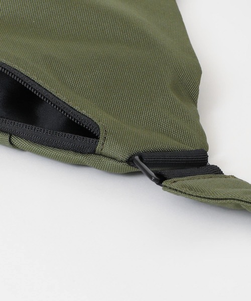 SML(エスエムエル)の「『別注』S.M.L.×DOORS ボディバッグ(ショルダーバッグ・メンズ・ブラック/カーキ/ベージュ系その他・-)」の20枚目の写真