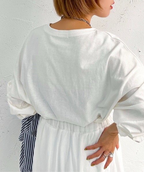 apres jour mignon（アプレジュールミニョン）の「袖ボリュームゆるロンT【ZOZOTOWN限定アイテム】（Tシャツ/カットソー・レディース・ホワイト系その他/アイボリー/ブラック/ホワイト系その他2/ブラック系その他/オフホワイト・X-LARGE/フリー）」の11枚目の写真