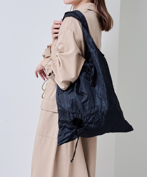 COLONY 2139（コロニートゥーワンスリーナイン）の「ボール型エコバッグ（エコバッグ/サブバッグ・レディース・ブラック・FREE）」の6枚目の写真