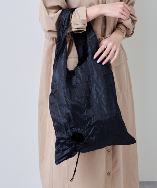 COLONY 2139（コロニートゥーワンスリーナイン）の「ボール型エコバッグ（エコバッグ/サブバッグ・レディース・ブラック・FREE）」の4枚目の写真