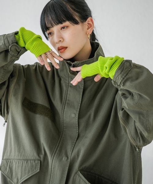 JEANASIS(ジーナシス)の「カラーアームウォーマー/122883(アームカバー・レディース・ピンク/グリーン/アイボリー・FREE)」の4枚目の写真