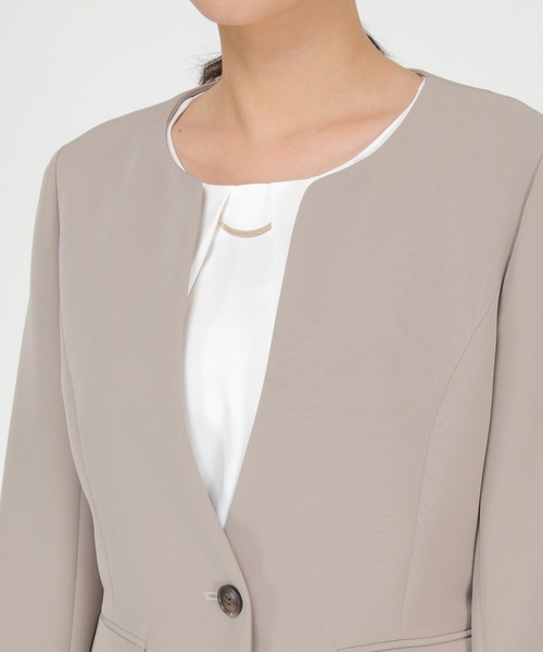 IKKA LOUNGE（イッカラウンジ）の「【BeasySmart】ウォッシャブルキーネックジャケット（テーラードジャケット・レディース・ブラック/ブラウン・M/L）」の15枚目の写真