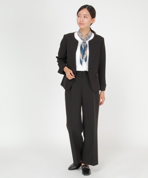 IKKA LOUNGE（イッカラウンジ）の「【BeasySmart】ウォッシャブルキーネックジャケット（テーラードジャケット・レディース・ブラック/ブラウン・M/L）」の3枚目の写真