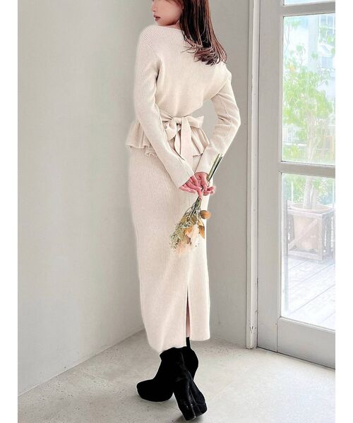 RESEXXY（リゼクシー）の「ペプラムデザインニットトップス【セットアップ着用可能】（ニット/セーター・レディース・ブラック/ベージュ/ピンク・FREE）」の9枚目の写真