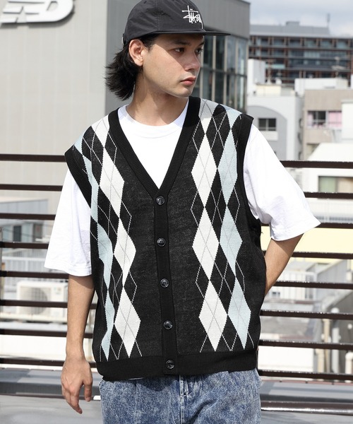 8(eight)(エイト)の「前身ジャガードニットジレ(ベスト・メンズ・ブラック/ネイビー・LARGE/MEDIUM)」の2枚目の写真