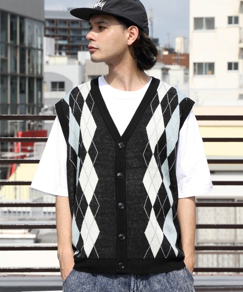 8(eight)(エイト)の「前身ジャガードニットジレ(ベスト・メンズ・ブラック/ネイビー・LARGE/MEDIUM)」の3枚目の写真