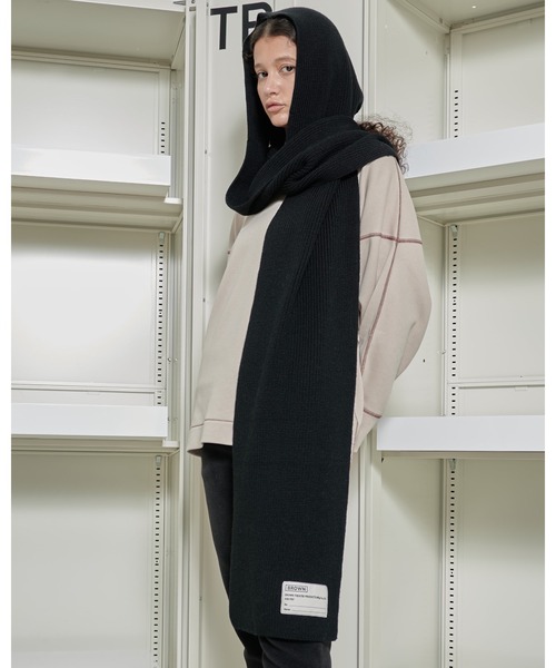 THEATRE PRODUCTS（シアタープロダクツ）の「ブラウンネームフードマフラー（マフラー・レディース・ブラック/グレー/ベージュ/カーキ・FREE）」の5枚目の写真