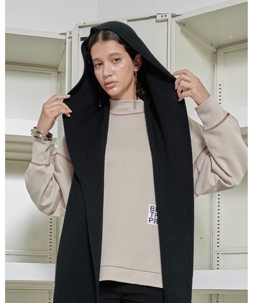 THEATRE PRODUCTS（シアタープロダクツ）の「ブラウンネームフードマフラー（マフラー・レディース・ブラック/グレー/ベージュ/カーキ・FREE）」の7枚目の写真