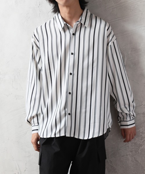 Art re A select（アトリエセレクト）の「DRAPE OVERSIZED STRIPESHIRTS/トロミファブリック ストライプ長袖オーバーサイズシャツ（シャツ/ブラウス・メンズ・ホワイト系その他/ブラック系その他・M/L）」の2枚目の写真