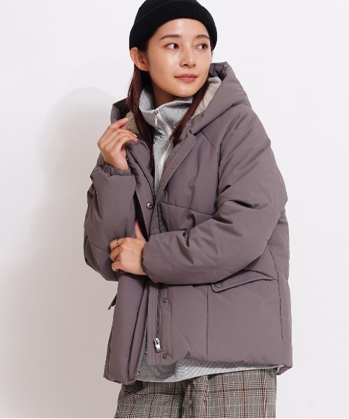 GIORDANO（ジョルダーノ）の「[ GIORDANO ]パデッドフードルーズジャケット | 撥水/防風（ダウンジャケット/コート・レディース・グレー/ベージュ・MEDIUM/LARGE/X-LARGE）」の13枚目の写真