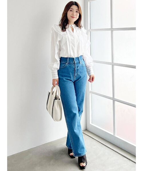 MERCURYDUO(マーキュリーデュオ)の「【To/】タックフリル配色ブラウス(シャツ/ブラウス・レディース・オフホワイト/ライトブルー/ベージュ・FREE)」の21枚目の写真