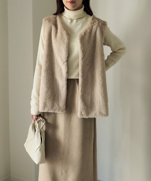 Riberry(リベリー)の「ファーベスト/ジレ(ベスト・レディース・ベージュ/アイボリー・MEDIUM)」の8枚目の写真