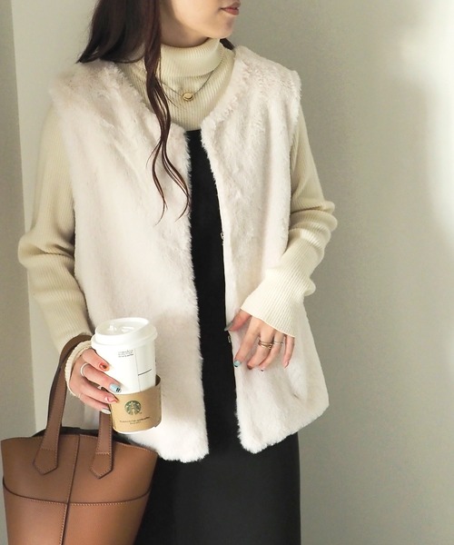 Riberry(リベリー)の「ファーベスト/ジレ(ベスト・レディース・ベージュ/アイボリー・MEDIUM)」の12枚目の写真