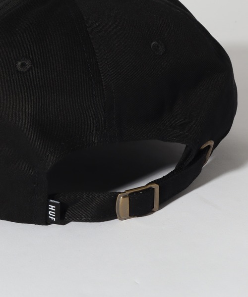HUF(ハフ)の「【HUF/ハフ】ESSENTIALS OG LOGO CV 6 PANEL/エッセンシャルオージーロゴキャップ(キャップ・メンズ・ブラック/スモーキーグリーン系/ライトインディゴブルー/ネイビー/ベージュ/セージグリーン/コバルトブルー/グリーン系その他/ベージュ系その他・FREE)」の15枚目の写真