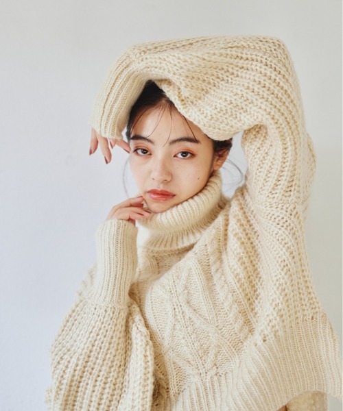 idem（イデム）の「low gauge turtleneck knit/ローゲージオフタートルニット（ニット/セーター・レディース・アイボリー/チャコールグレー/ピンク・FREE）」の12枚目の写真