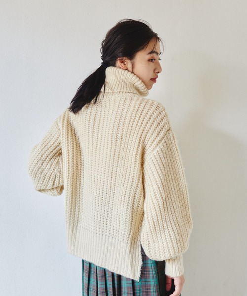 idem（イデム）の「low gauge turtleneck knit/ローゲージオフタートルニット（ニット/セーター・レディース・アイボリー/チャコールグレー/ピンク・FREE）」の21枚目の写真