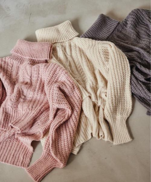 idem（イデム）の「low gauge turtleneck knit/ローゲージオフタートルニット（ニット/セーター・レディース・アイボリー/チャコールグレー/ピンク・FREE）」の6枚目の写真