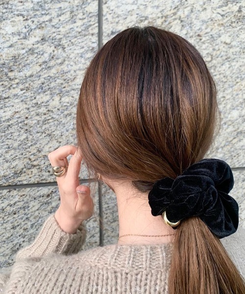 flower（フラワー）の「ゴージャスベロアシュシュ（シュシュ・レディース・ブラック/ブラウン・FREE）」の11枚目の写真