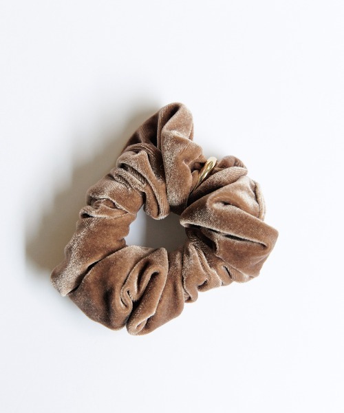 flower（フラワー）の「ゴージャスベロアシュシュ（シュシュ・レディース・ブラック/ブラウン・FREE）」の12枚目の写真