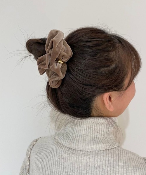 flower（フラワー）の「ゴージャスベロアシュシュ（シュシュ・レディース・ブラック/ブラウン・FREE）」の19枚目の写真