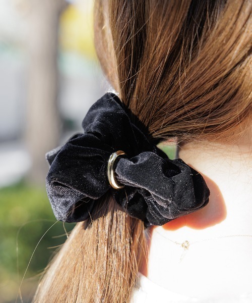 flower（フラワー）の「ゴージャスベロアシュシュ（シュシュ・レディース・ブラック/ブラウン・FREE）」の14枚目の写真