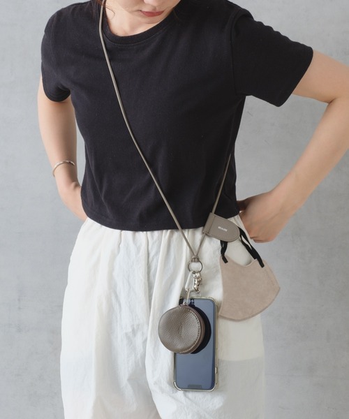 BIRTHDAY BAR（バースデイバー）の「【全機種対応】本革マルチホルダー ストラップ スマホショルダー（スマホグッズ・レディース・ベージュ/ブラック/グレー/シルバー/ゴールド・フリー）」の19枚目の写真