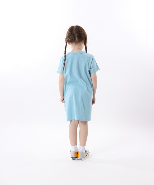 Champion（チャンピオン）の「【Champion/チャンピオン】キッズ ベーシック チュニックTシャツ（チュニック・キッズ・サックスブルー・150/100/160/140/130/120/110）」の2枚目の写真