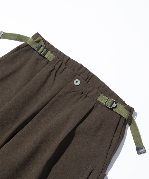 F/CE. （エフシーイー）の「F/CE. LIGHTWEIGHT BALLOON CROPPED PANTS / エフシーイー ライトウェイト バルーンクロップドパンツ（その他パンツ・メンズ・ダークネイビー/チャコールグレー/オリーブ・MEDIUM/LARGE）」の9枚目の写真